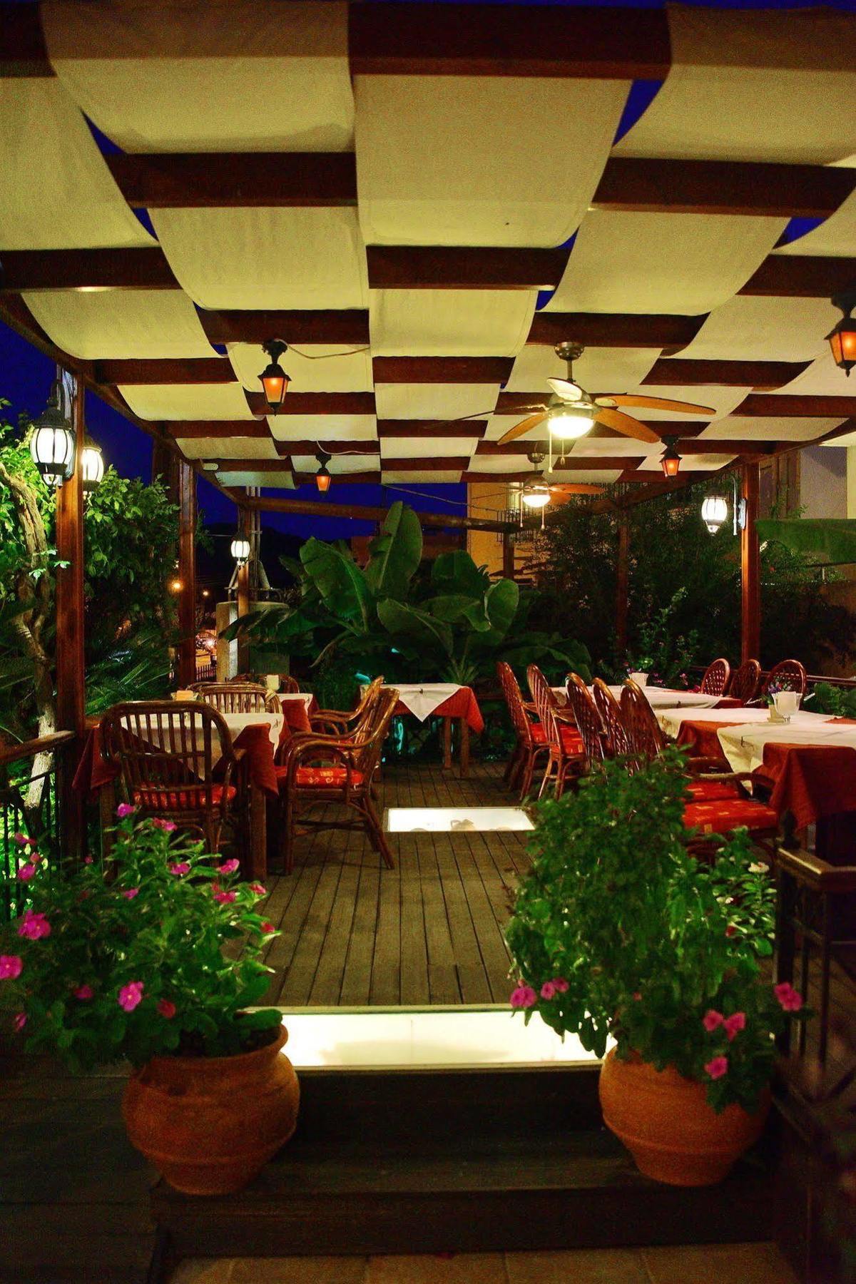 Kalathos Sun Hotel Exteriör bild